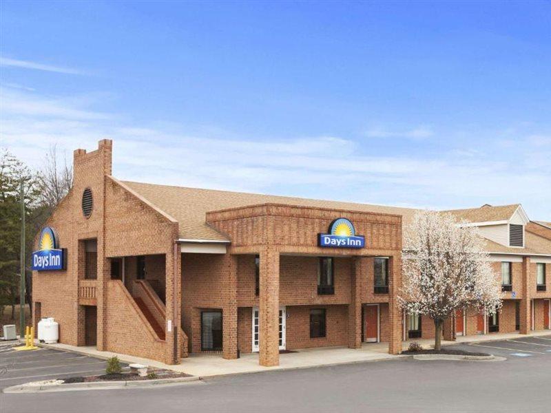 Days Inn By Wyndham Farmville Dış mekan fotoğraf