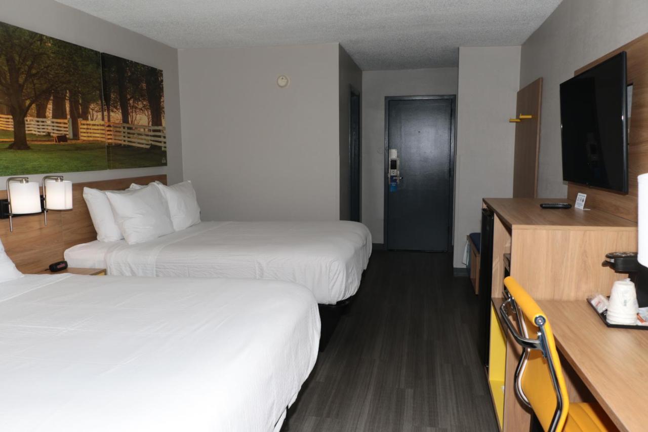 Days Inn By Wyndham Farmville Dış mekan fotoğraf