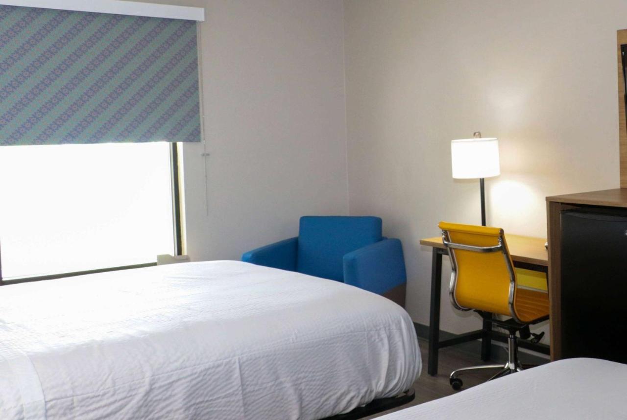 Days Inn By Wyndham Farmville Dış mekan fotoğraf